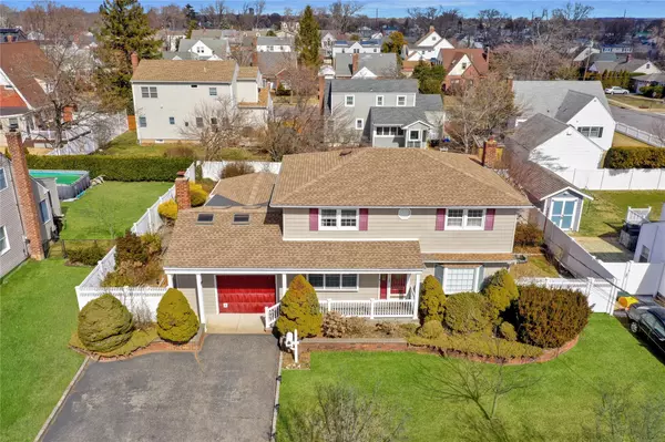 Farmingdale, NY 11735,25 Arch AVE