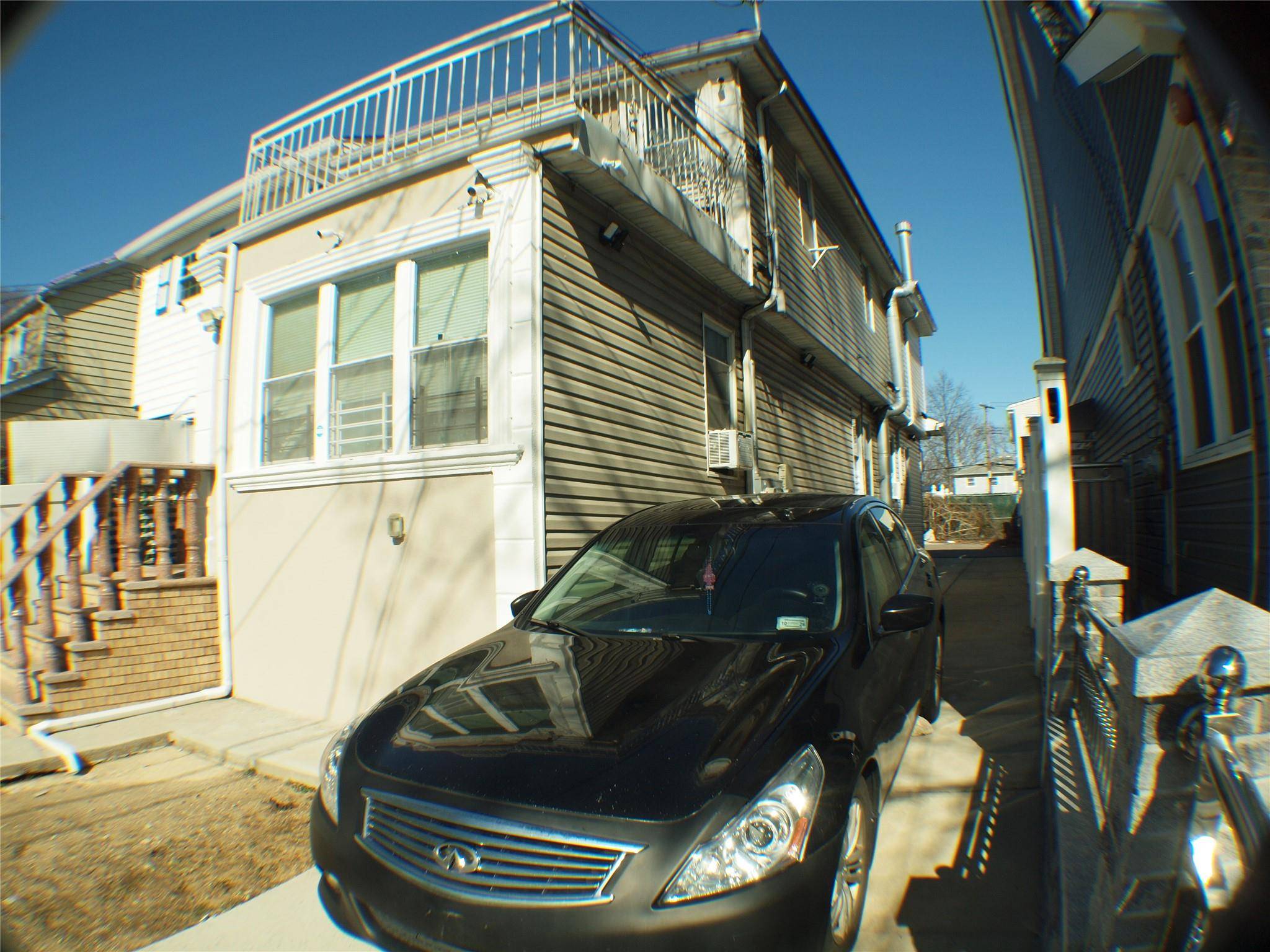 Jamaica, NY 11433,11137 156th ST