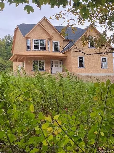 Florida, NY 10921,472 Wheeler RD