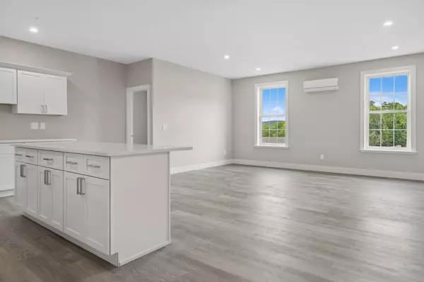 Goshen, NY 10924,153 Greenwich AVE #306