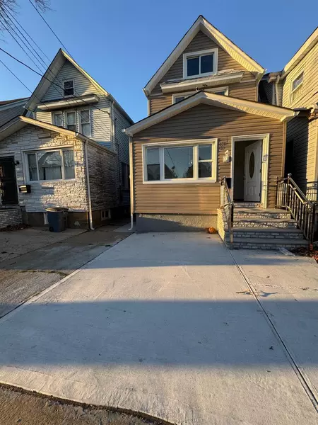 150 65 116 AVE, Jamaica, NY 11434