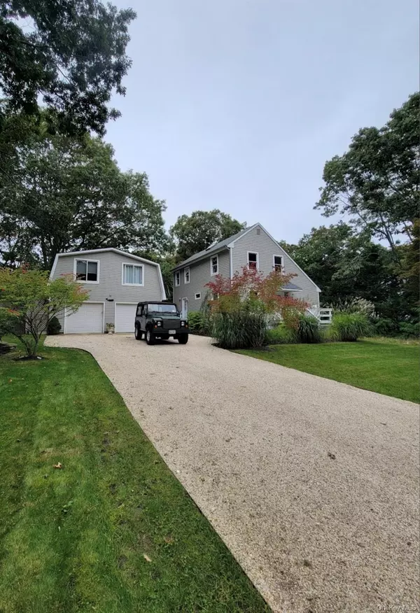 Sag Harbor, NY 11963,33 Whalers DR
