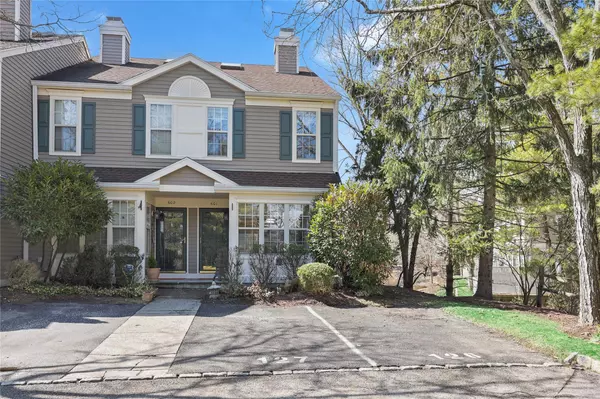 601 Pondside DR, White Plains, NY 10607