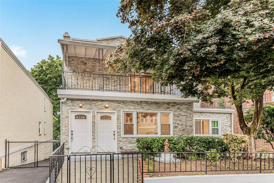 6140 Delafield AVE, Bronx, NY 10471