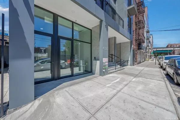Woodside, NY 11377,43-30 52 ST #1B