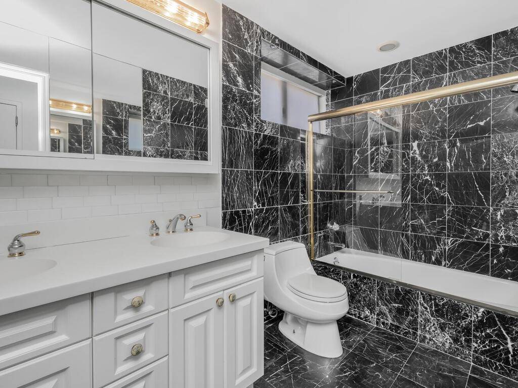 Bronx, NY 10471,11 Sigma PL
