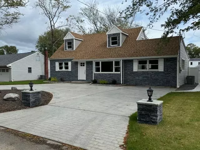 Islip, NY 11751,277 Ocean AVE