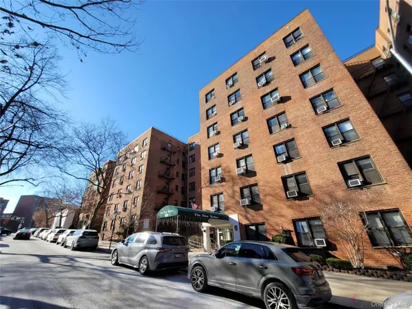 103-25 68th AVE #5G, Forest Hills, NY 11375