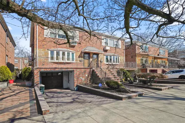 6165 70th ST, Middle Village, NY 11379