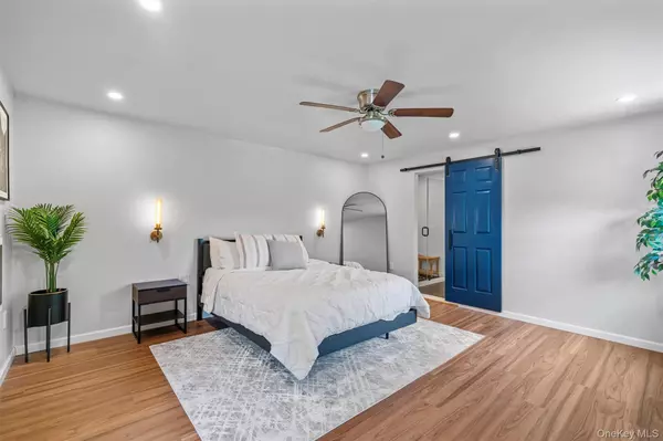 Newburgh, NY 12550,5299 Route 9W