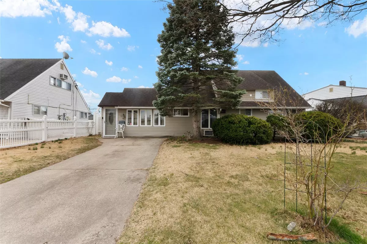 Hicksville, NY 11801,32 Pewter LN