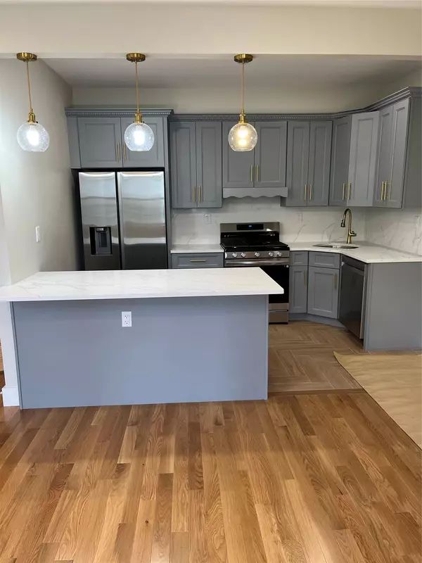 Brooklyn, NY 11207,221 Barbey ST