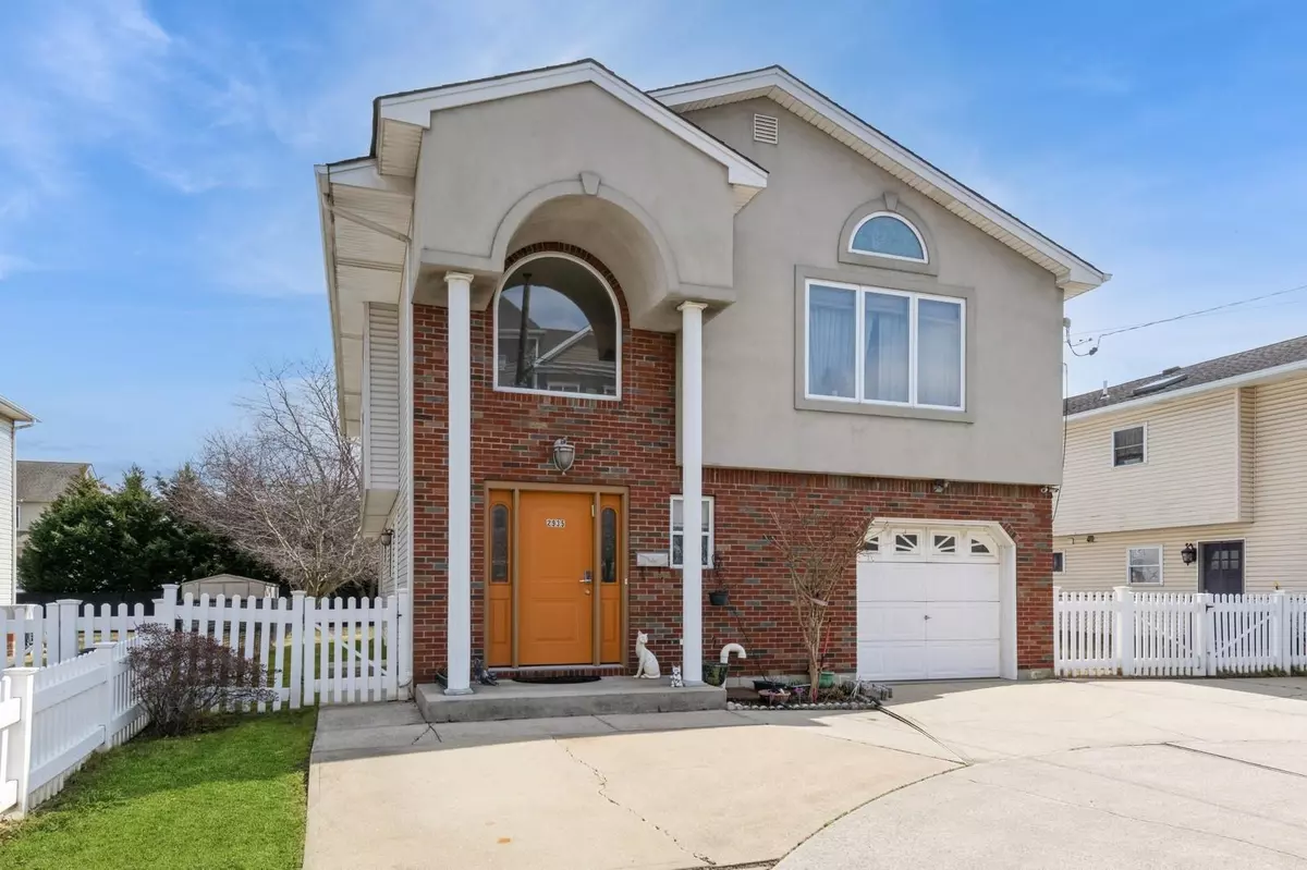 Oceanside, NY 11572,2935 Rockaway AVE