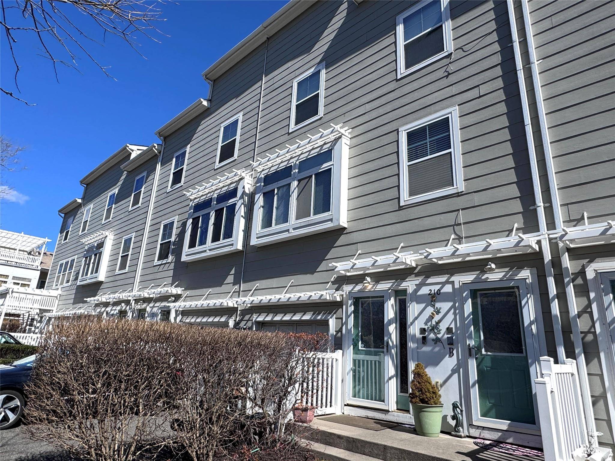 210 Beach 79th ST #A, Rockaway Beach, NY 11693