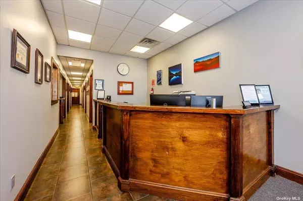 Long Beach, NY 11561,272 W Park AVE