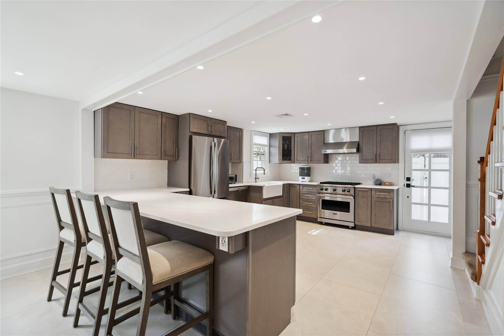 Syosset, NY 11791,236 Berry Hill RD