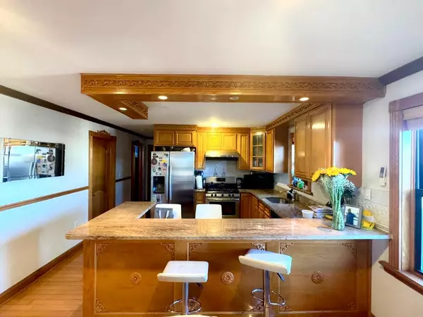 College Point, NY 11356,125-19 14th Avenue