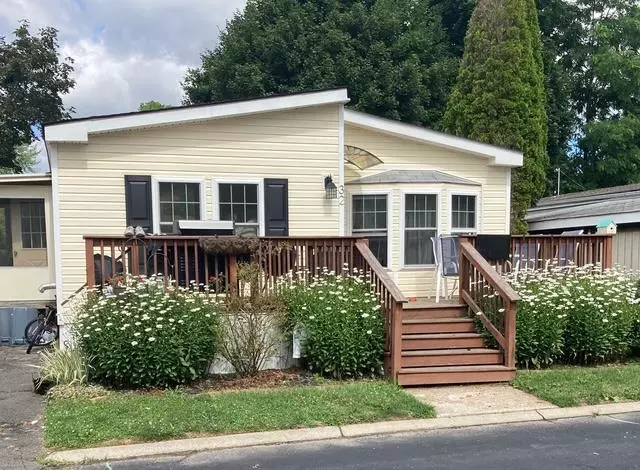 32 Manor DR, Washingtonville, NY 10992