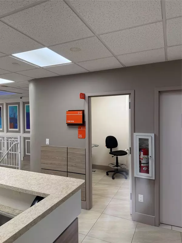 Jackson Heights, NY 11372,70-38 Broadway #2nd fl