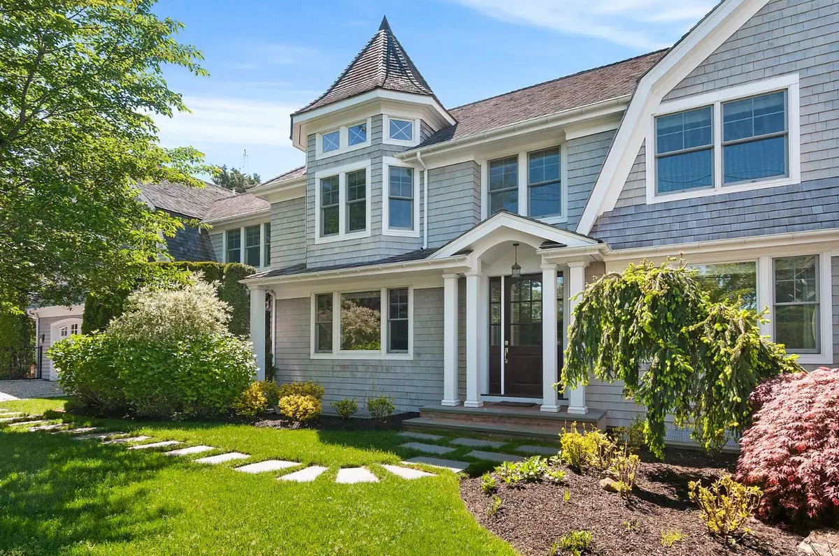 Southampton, NY 11968,124 Willow ST