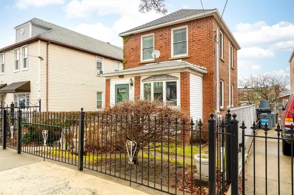 740 Logan AVE, Bronx, NY 10465