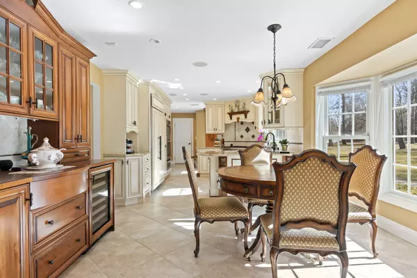 Port Jefferson, NY 11777,10 Fairway DR
