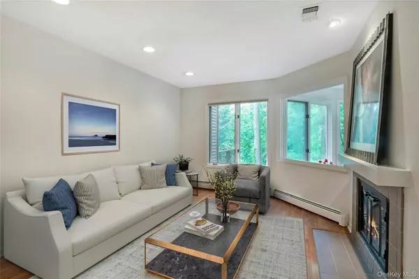 Ossining, NY 10562,707 Eagle Bay DR