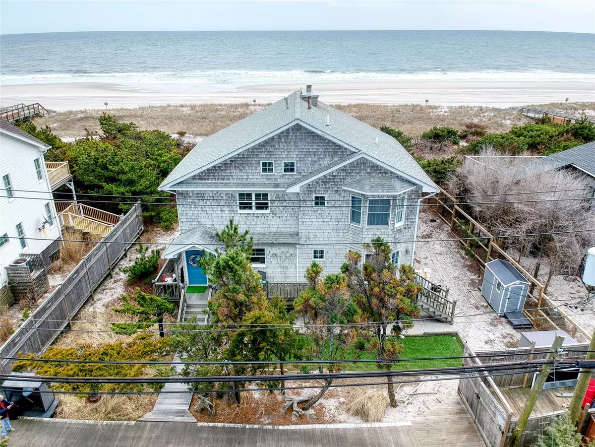Cherry Grove, NY 11782,301 Lewis WALK
