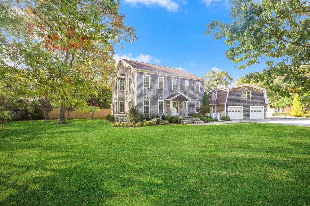 East Quogue, NY 11942,26 Boxtree RD