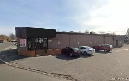 Lindenhurst, NY 11757,146Aa Sunrise HWY