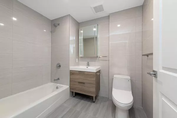 East Elmhurst, NY 11369,3258 105th ST #6C