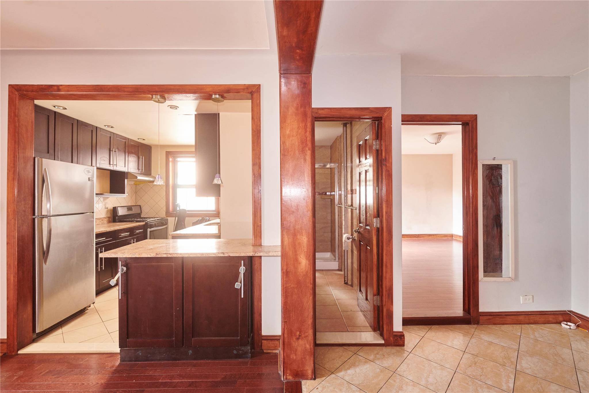 Elmhurst, NY 11373,40-37 77 ST #2D