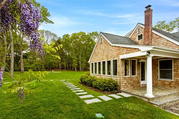 Quogue, NY 11959,3 Arbutus RD