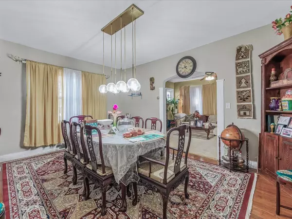 Springfield Gardens, NY 11413,142-02 185th ST