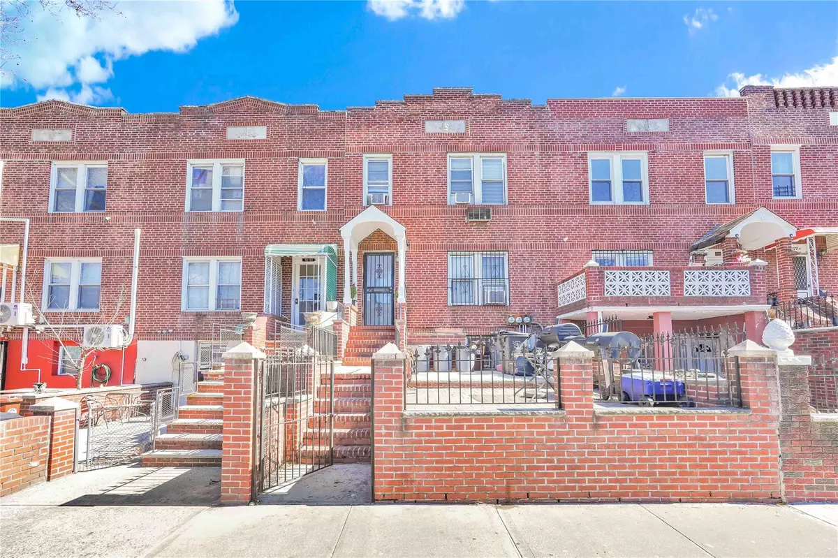 Woodside, NY 11377,5153 48th ST