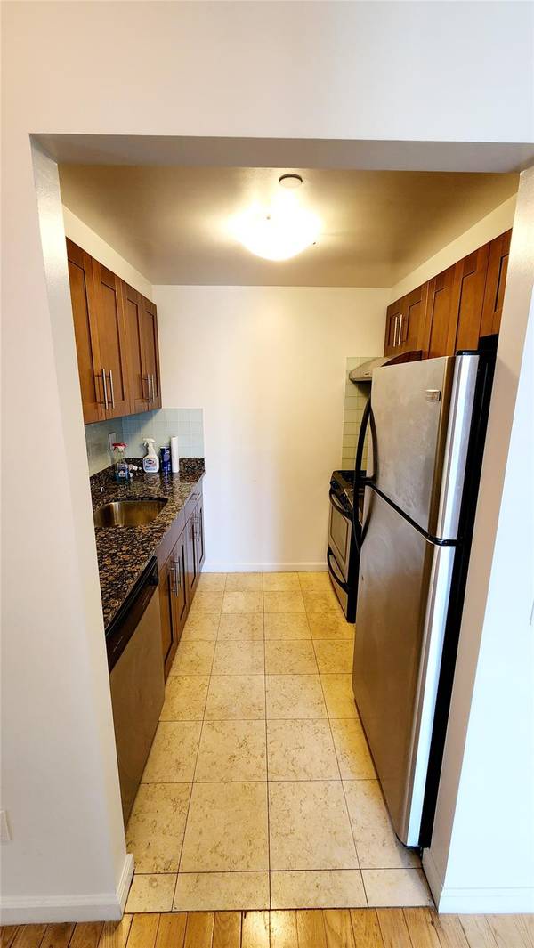 60-70 Woodhaven BLVD #3A, Elmhurst, NY 11373