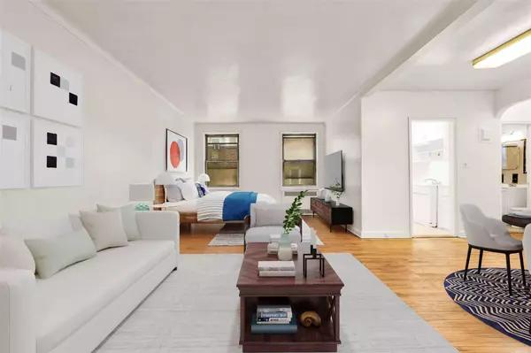 Forest Hills, NY 11375,106-15 Queens BLVD #1C