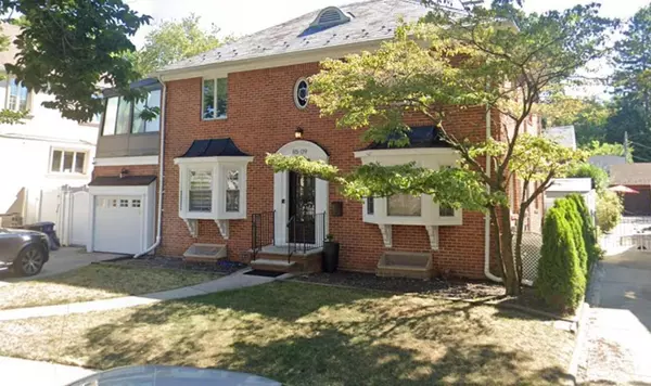 Jamaica Estates, NY 11432,85-09 Radnor ST