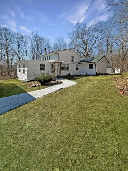 51 Rock Hill LN, Otisville, NY 10963