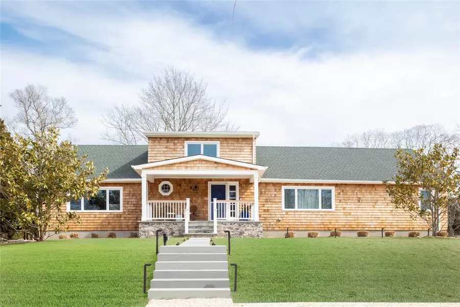 15 S Cartwright RD, Shelter Island, NY 11964