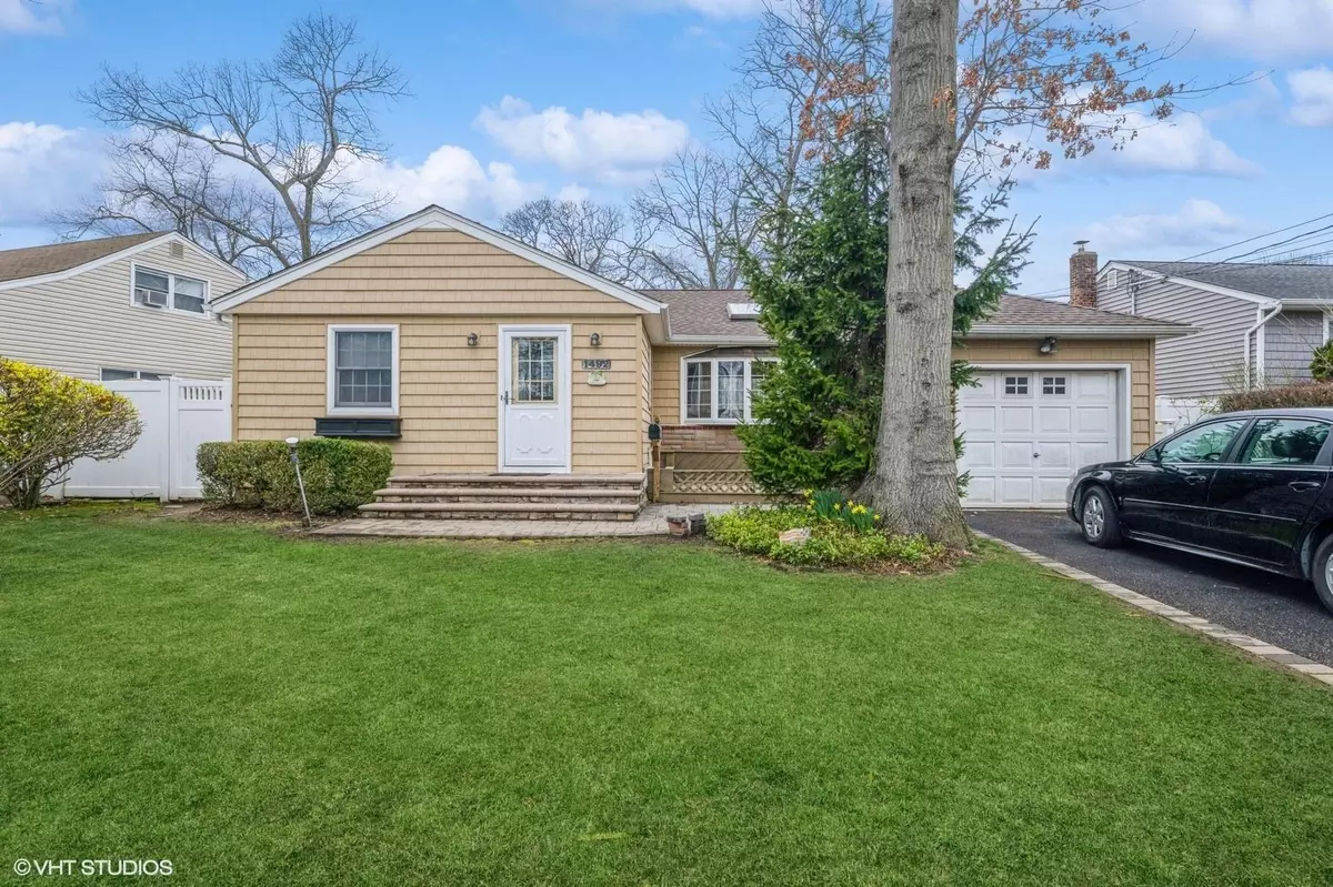Wantagh, NY 11793,1492 Poulson ST