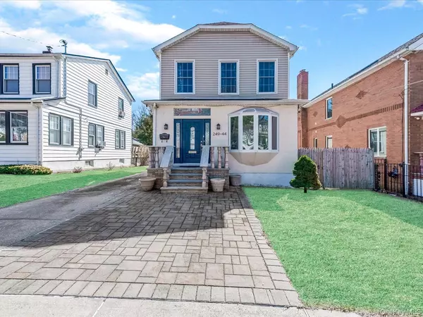 249-44 Thebes AVE,  Little Neck,  NY 11362