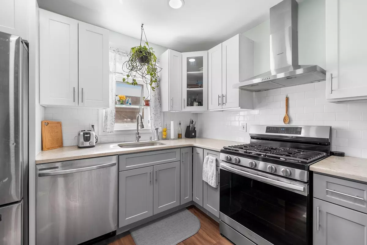 Deer Park, NY 11729,9 Westwood AVE