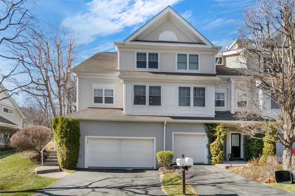 126 Underhill LN, Peekskill, NY 10566