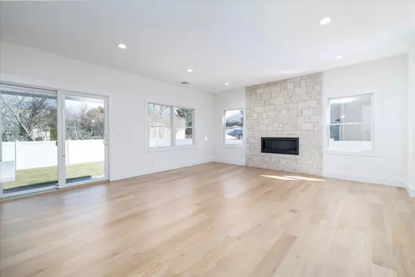 Merrick, NY 11566,103 Frankel BLVD