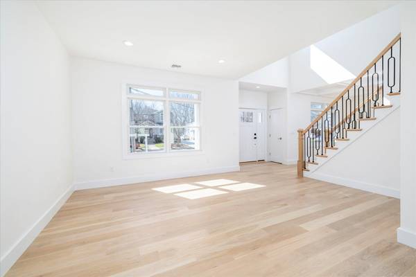 Merrick, NY 11566,103 Frankel BLVD