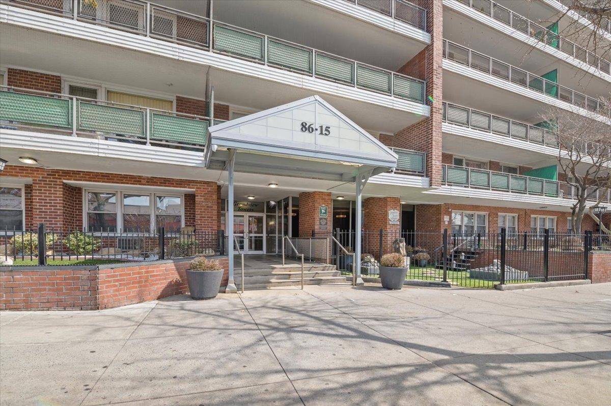 86-15 Broadway #4B, Elmhurst, NY 11373