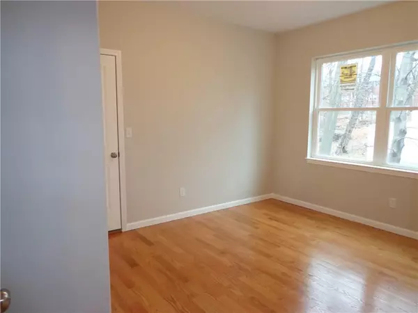 Spring Valley, NY 10977,35 Ewing AVE