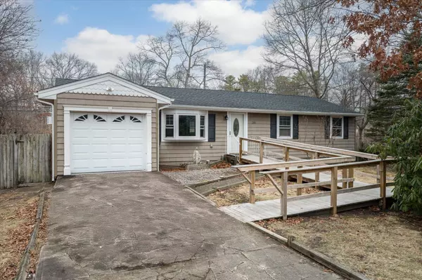 281 Easton ST, Ronkonkoma, NY 11779