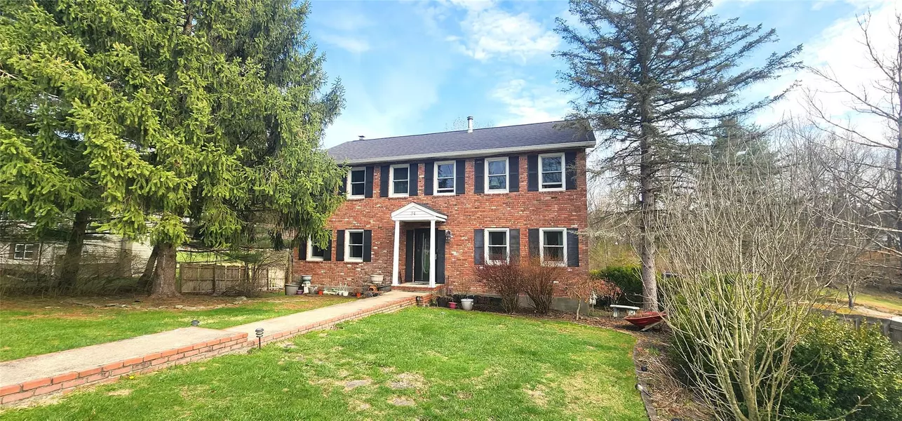 34 Horton RD, Washingtonville, NY 10992